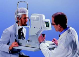 非接触型光学的眼軸長測定装置（IOLマスター） - 診察室(以前の内容)